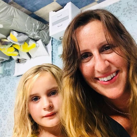 Meet your Posher, Amanda - Picture 1 of 1